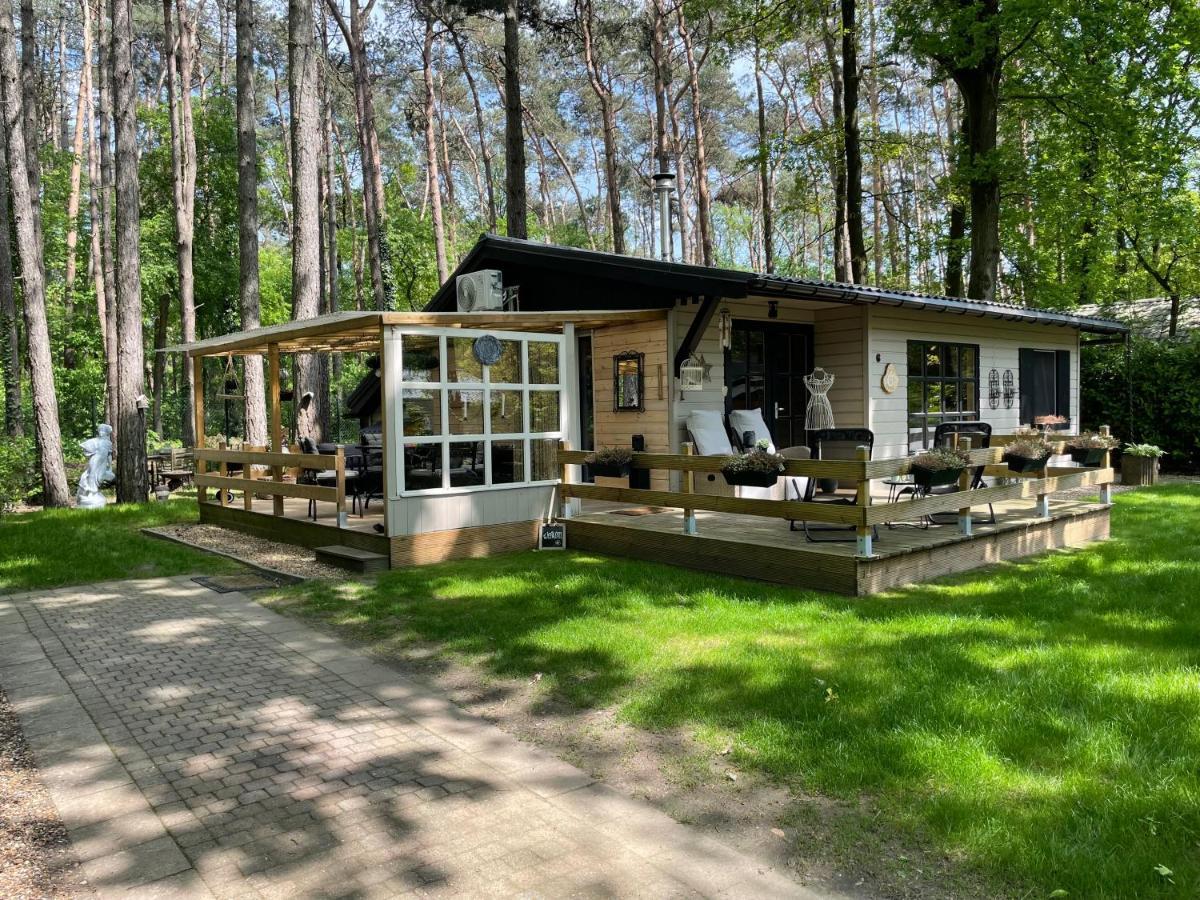 Chalet Sint Zutendaal Luaran gambar
