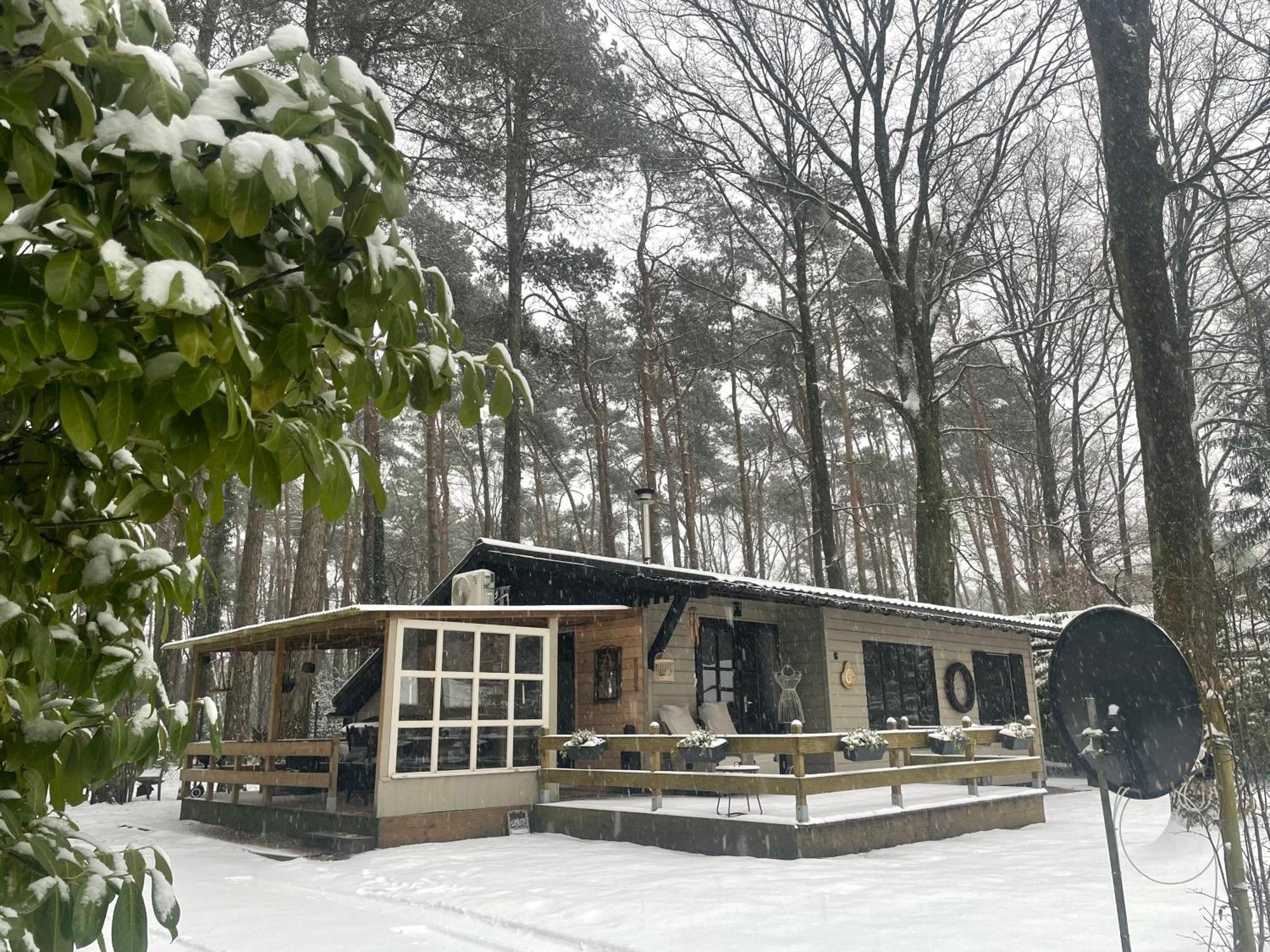 Chalet Sint Zutendaal Luaran gambar